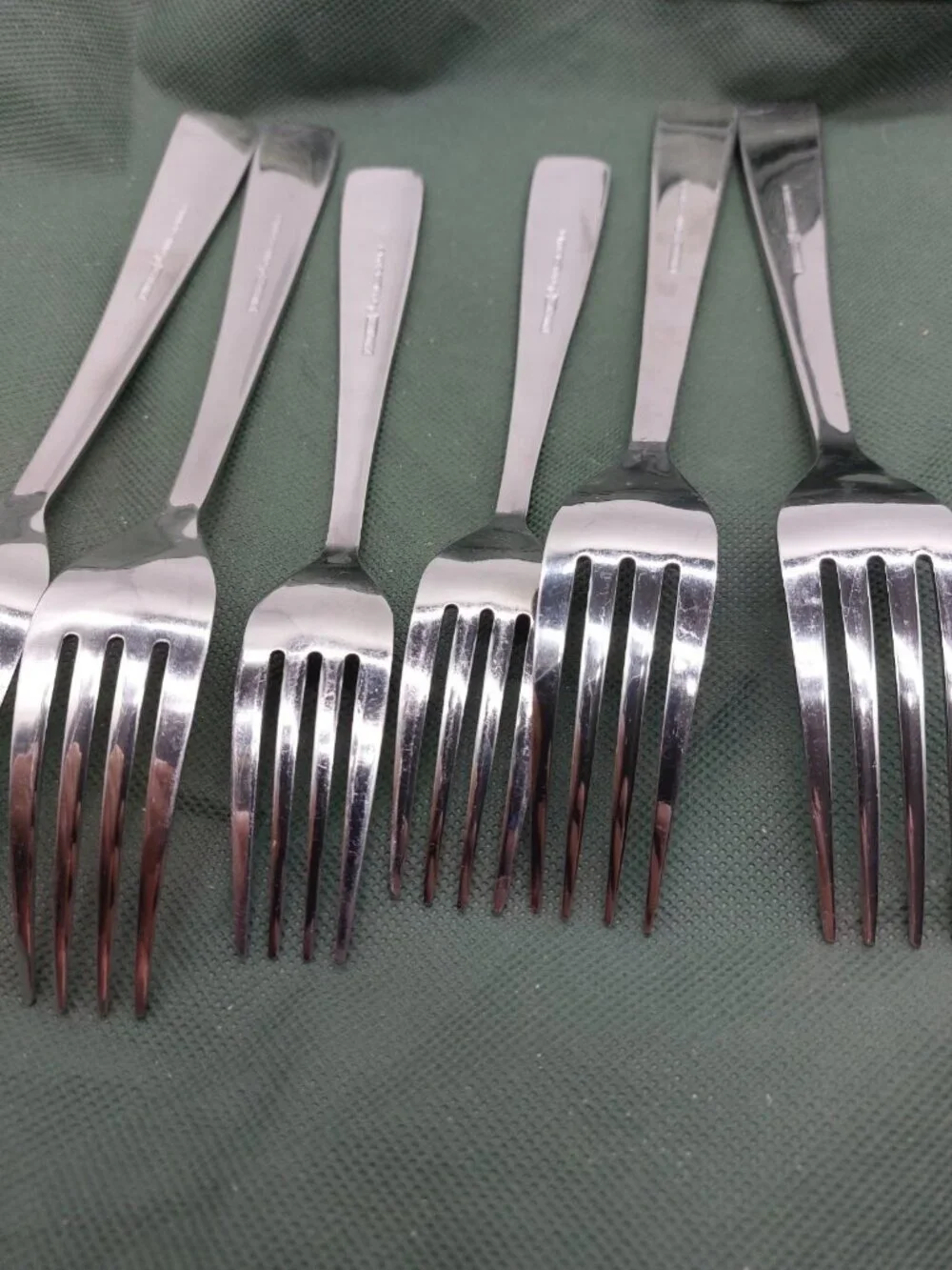 Cambridge Bedrock Sand Flatware 4 Dinner Forks & 2 Salad Forks Set Of 6